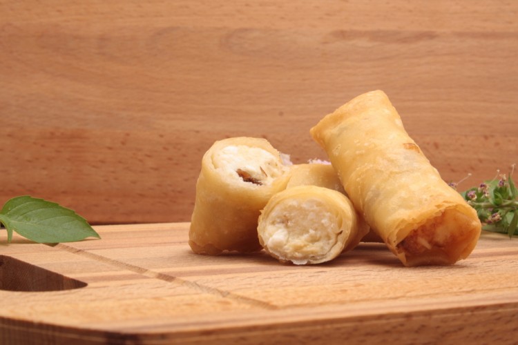 سبرينج رول جبنة (6 قطع)