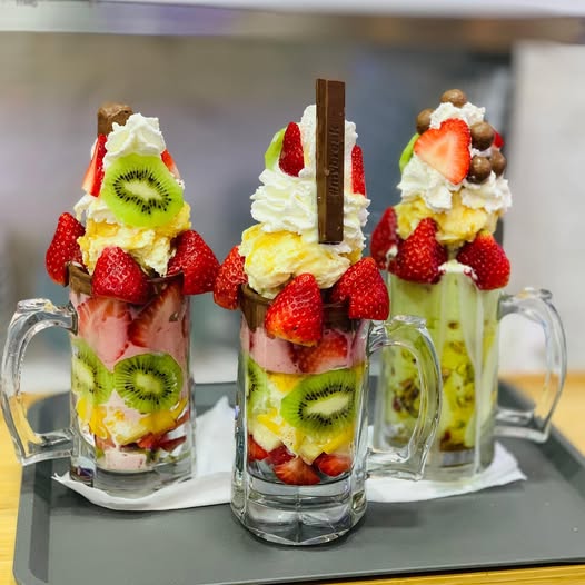 عصير افوكادو كوكتيل امبراطور