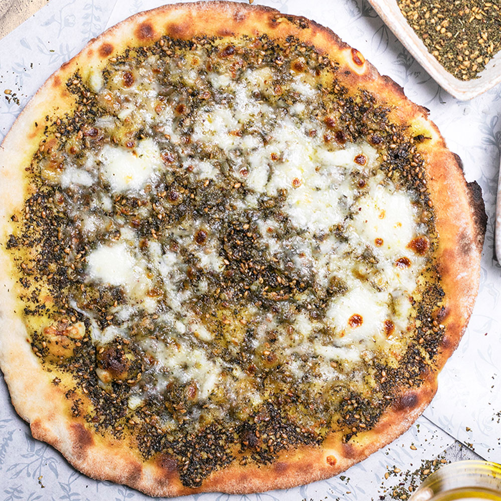 منقوشة جبنةو زعتر